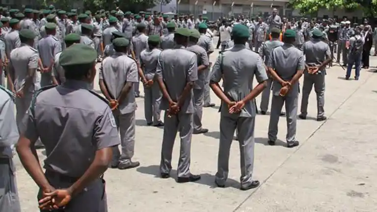 Customs suspends 25% penalty on improperly imported vehicles